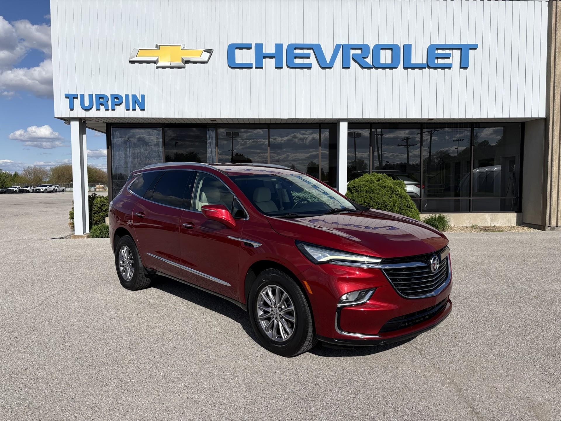 2023 Buick Enclave Essence AWD's photo