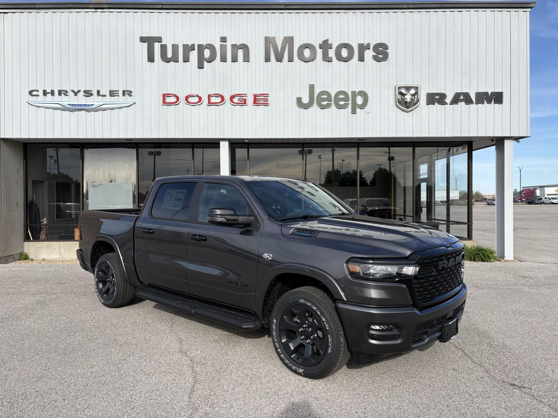 2026 RAM 1500 Big Horn/Lone Star 4x4 Crew Cab 5'7's photo