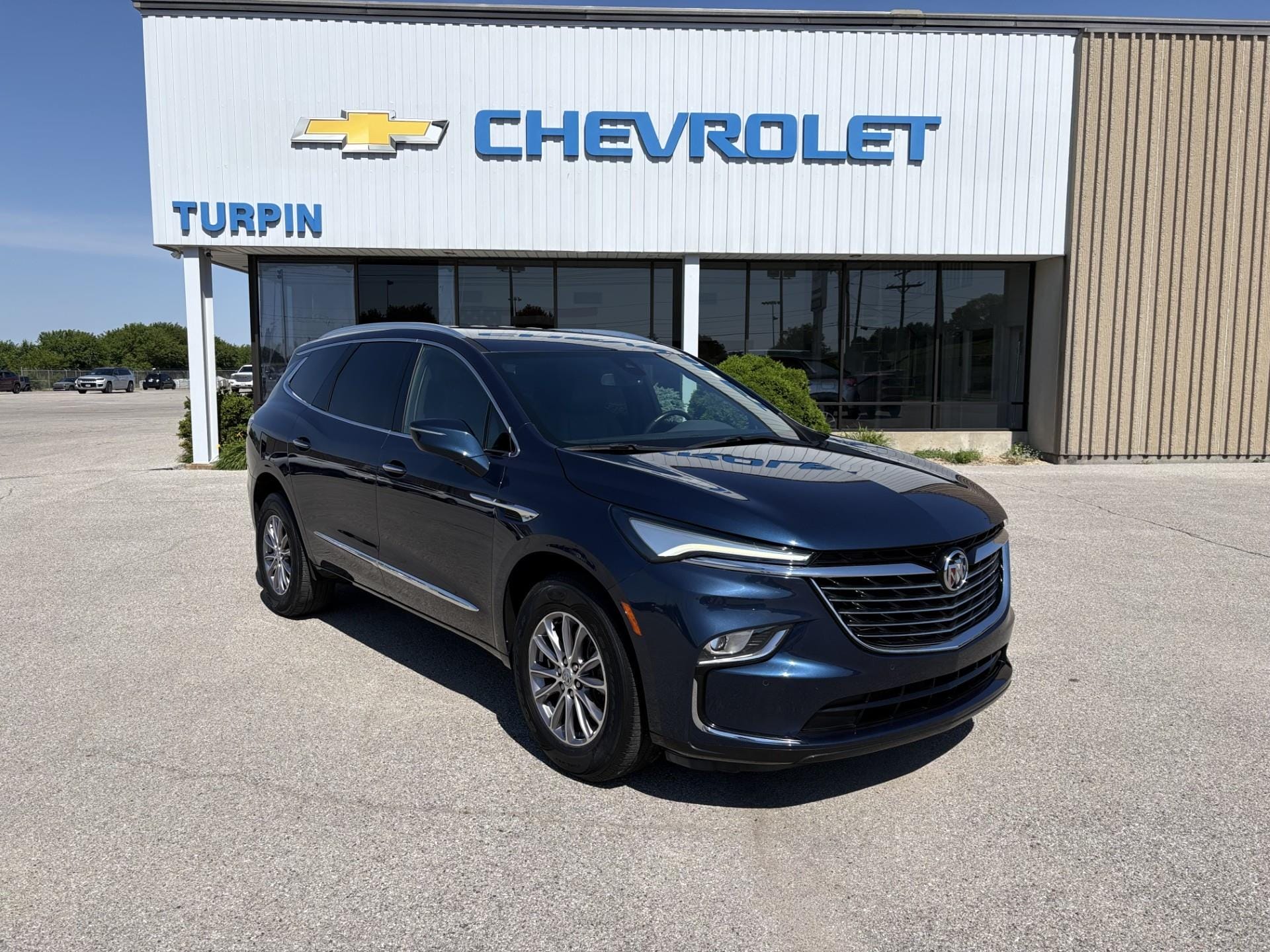 2023 Buick Enclave Essence AWD's photo